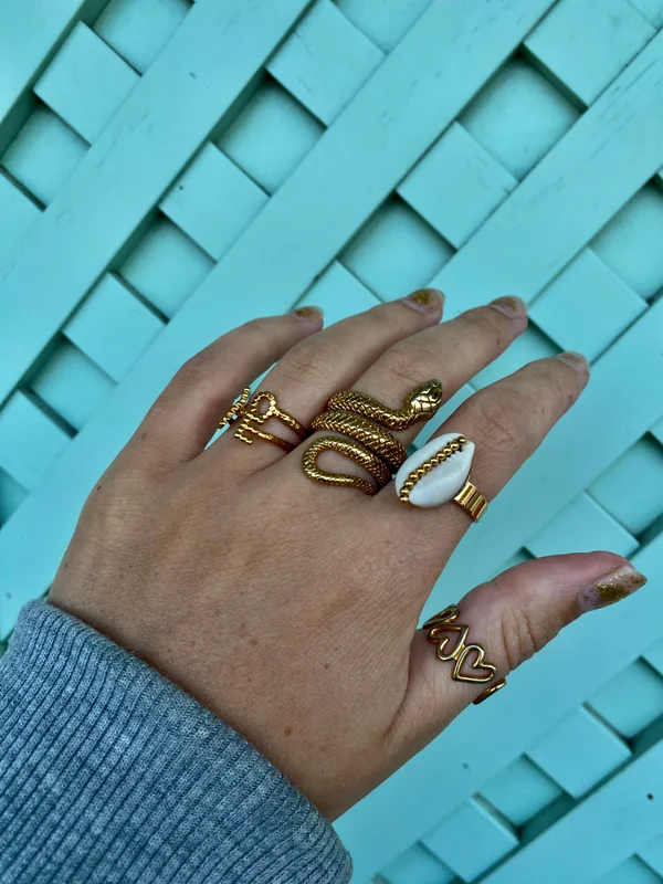 Gold shell rings